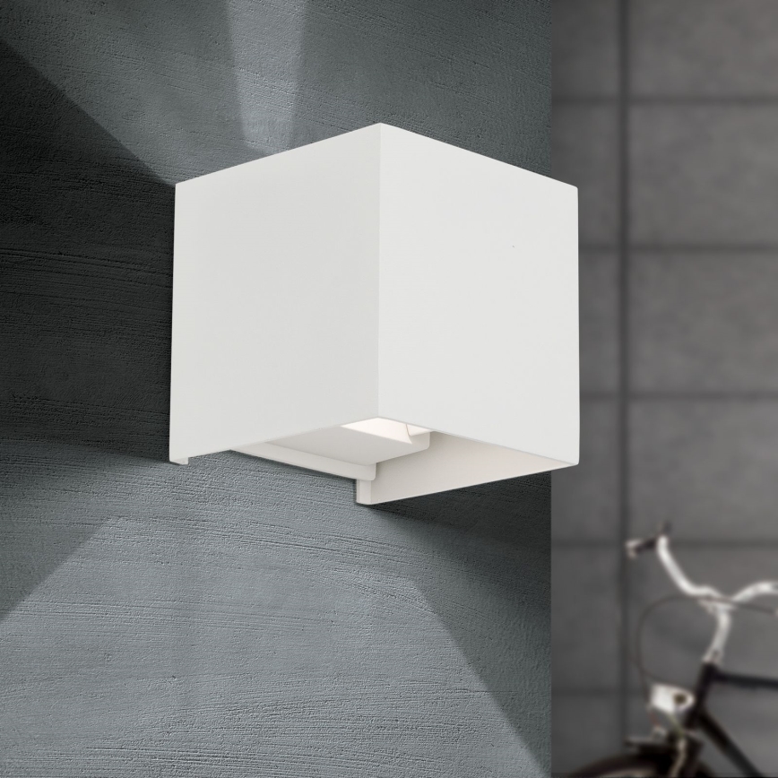 LED Vonkajšie nástenné svietidlo CUBE 2xLED/3W/230V IP54 biela