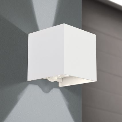 LED Vonkajšie nástenné svietidlo so senzorom pohybu a súmraku CUBE-S LED/13W/230V IP54 biela