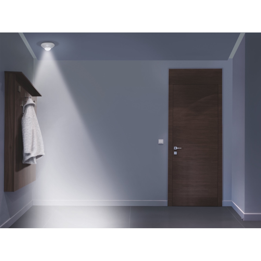 Osram - LED orientačné svietidlo so senzorom NIGHTLUX LED/2W/3xAA biela