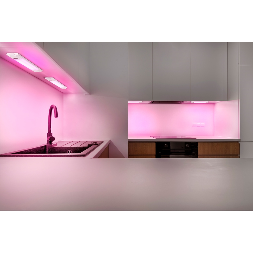 Osram - LED RGBW podlinkové svietidlo s funkciou stmievania a pohybovým senzorom LINEAR EDGE LED/4W/230V 30 cm biela + diaľkové ovládanie
