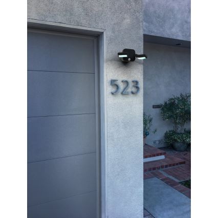 Osram - LED vonkajší nástenný reflektor so senzorom BATTERY 2xLED/5W/4xD IP54