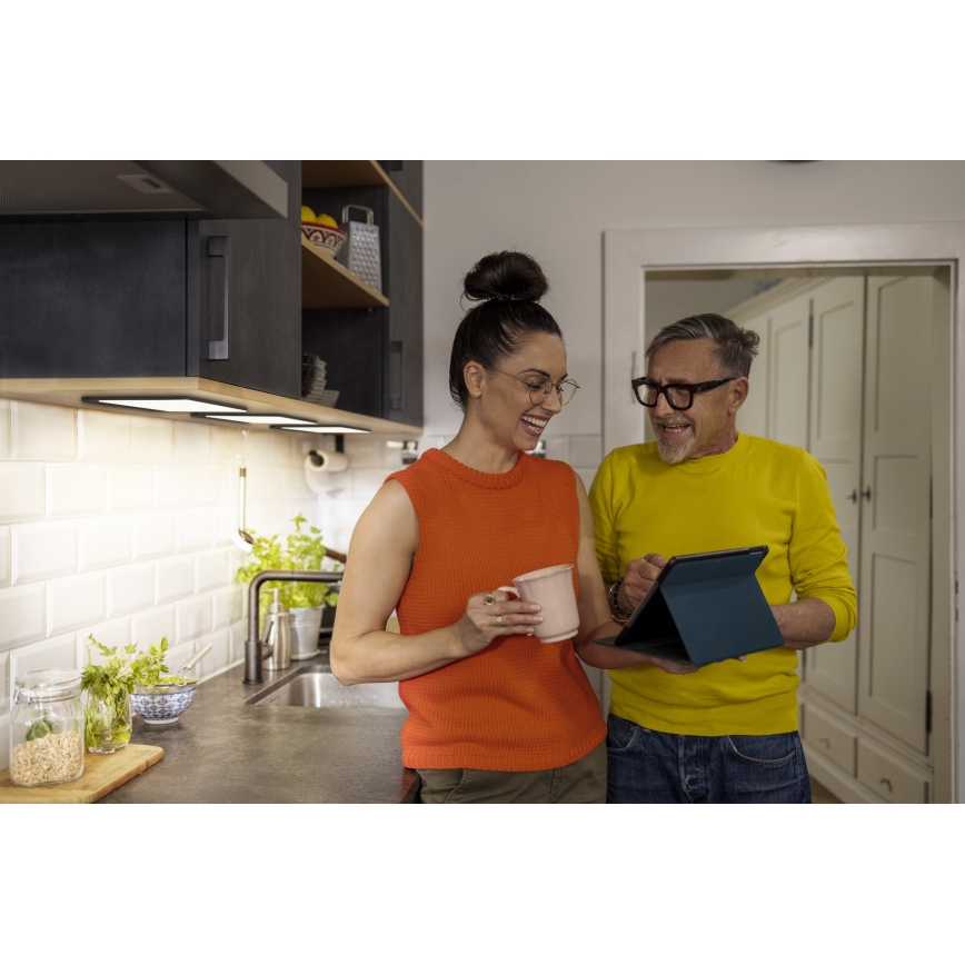 Osram - LED stmievateľné podskrinkové svietidlo so snímačom pohybu UNDERCABINET LED/7,5W/230V 3000/4000/6500K 20x30 cm čierna