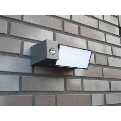 Philips 16943/93/16 - Vonkajšie svietidlo s čidlom MYGARDEN BORDER 1xE27/23W/230V