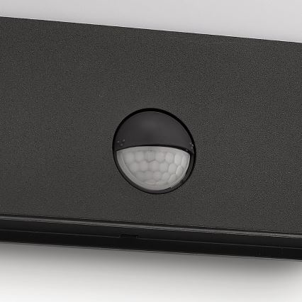 Philips - vonkajšie nástenné LED svietidlo so senzorom, 3 W, 230 V, IP44