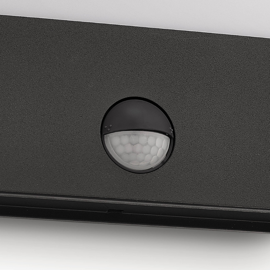 Philips - vonkajšie nástenné LED svietidlo so senzorom, 3 W, 230 V, IP44