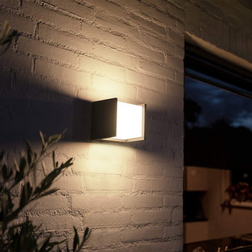 Philips 17445/30/P7 - LED Vonkajšie nástenné svietidlo HUE WHITE FUZO LED/15W/230V IP44