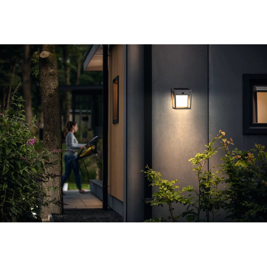 Philips - LED Solárne nástenné svietidlo so senzorom pohybu a súmraku BLAISE LED/1,5W/3,7V 2600 mAh 3000K IP44