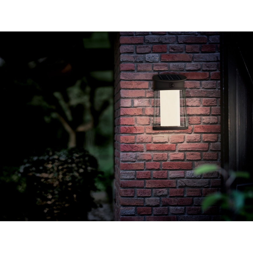 Philips - LED Solárne nástenné svietidlo so senzorom pohybu a súmraku JUDA LED/3,2W/3,7V 2600 mAh 4000K IP44