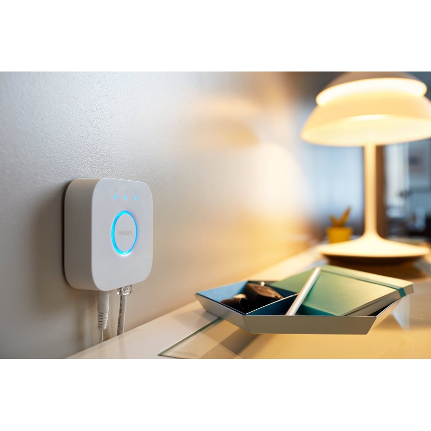 Philips - LED RGBW stmievateľný pás Hue FLUX 3 m, LED, 29 W, 230 V, 2200–6500 K + Hue Bridge