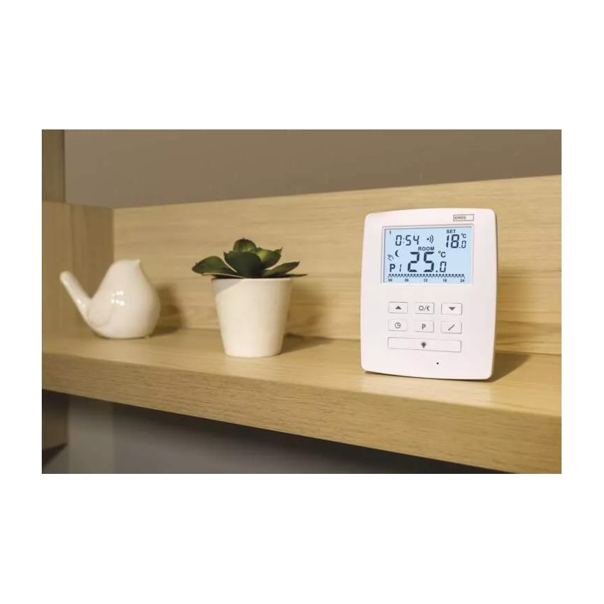 Programovateľný termostat 230V+2xAA