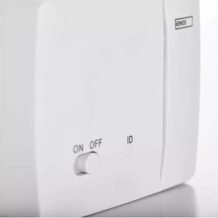 Programovateľný termostat 230V+2xAA