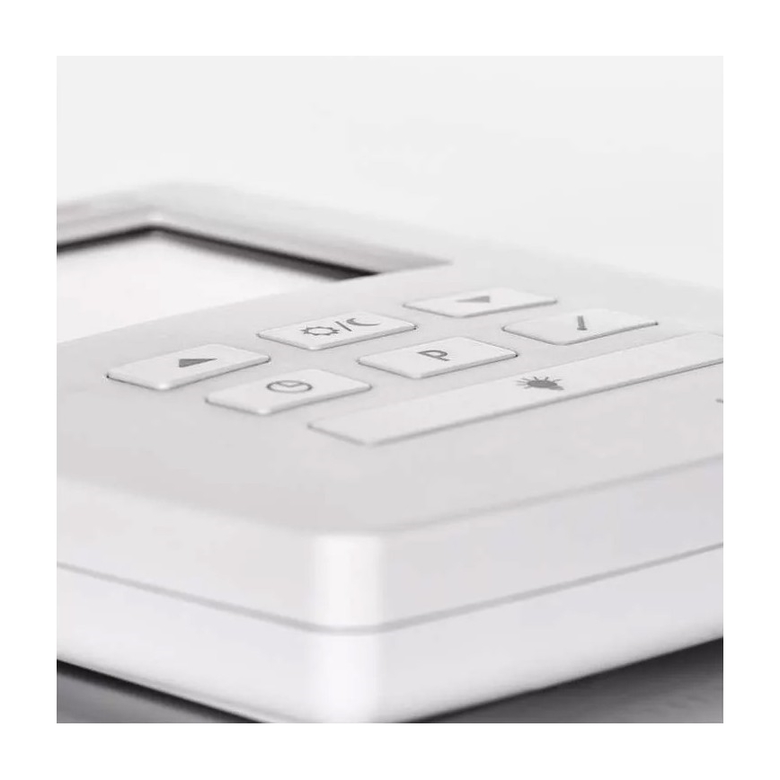 Programovateľný termostat 230V+2xAA