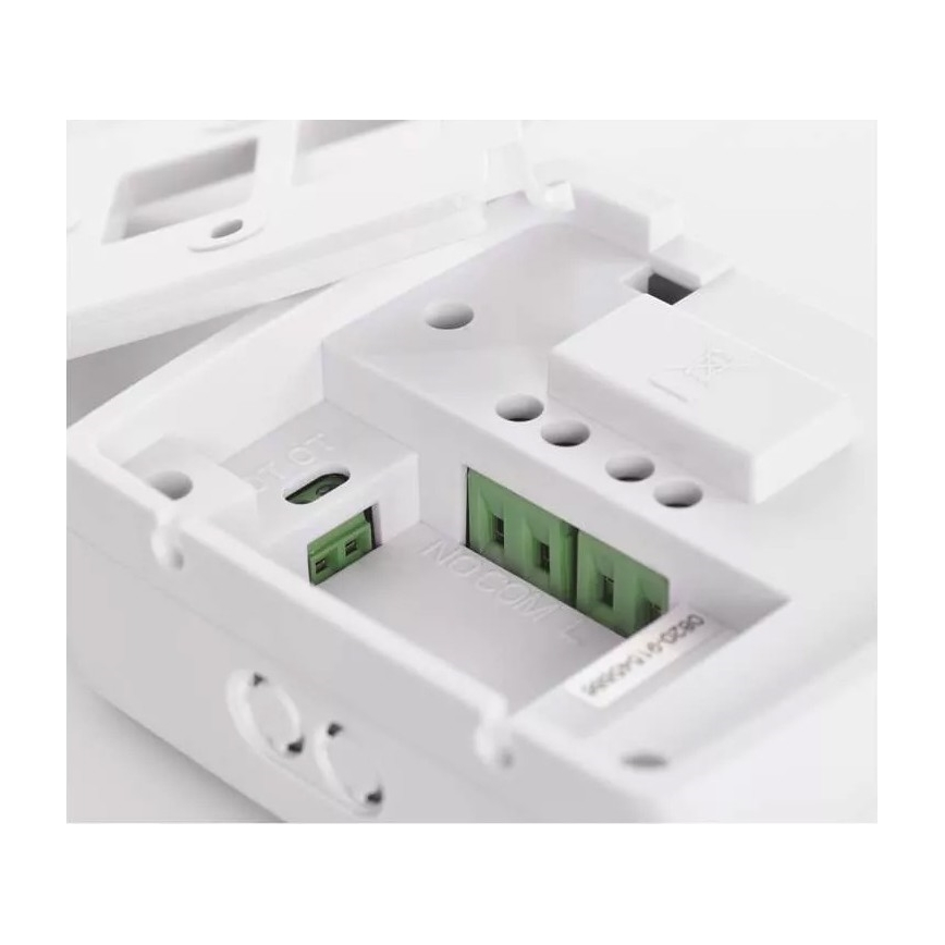 Programovateľný termostat 230V+2xAA