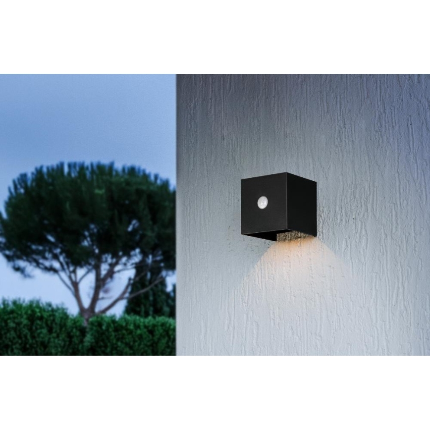 Retlux - LED solárne nástenné svietidlo s pohybovým senzorom LED/1W/3,7V 1200 mAh IP44 čierna