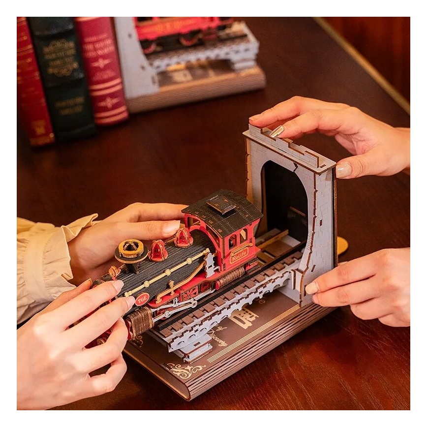 RoboTime - 3D skladačka Zarážka na knihy Historický parný vlak