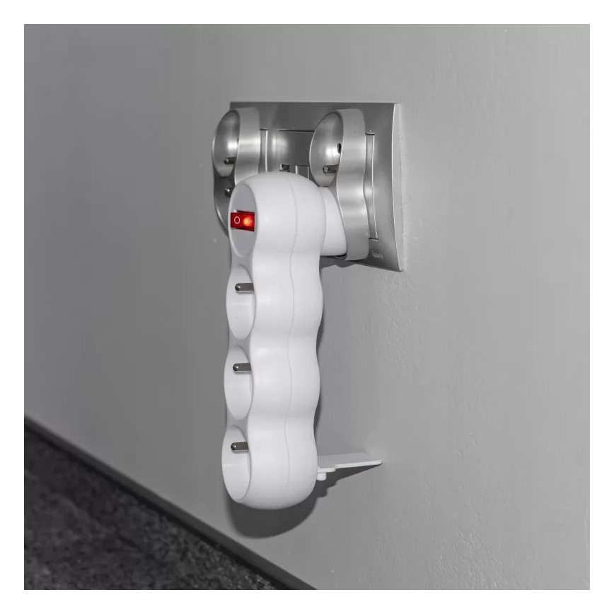 Rozbočovač zásuviek s vypínačom, 3 zásuvky