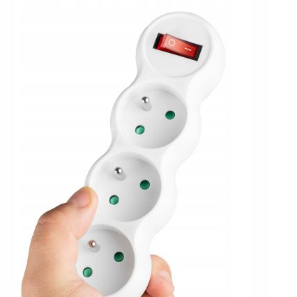 Rozbočovač zásuviek s vypínačom, 3 zásuvky