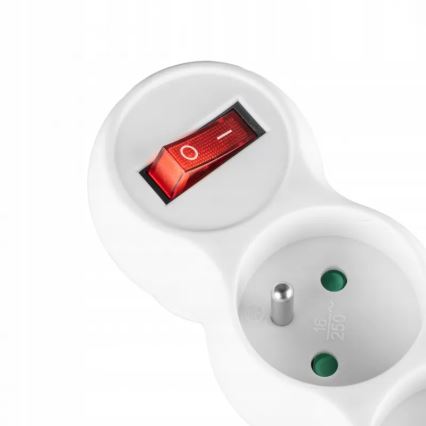 Rozbočovač zásuviek s vypínačom, 3 zásuvky