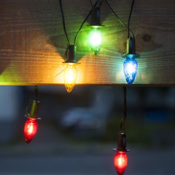 Rozšíriteľný LED vonkajší svetelný reťazec CONE FILAMENT 20xE10, 14 m, farebný / teplá biela, IP44, Vyrobené v ČR