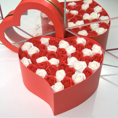Ruže z penového mydla RED HEART MIX - veľkosť L (43 kusov)