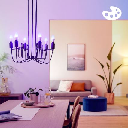 Sada 2× stmievateľných LED RGB žiaroviek Philips SMART C37 E14/4,9W/230V 2200-6500K CRI 90
