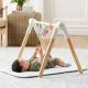 Skip Hop - Detská hracia deka s drevenou hrazdičkou LINING CLOUD