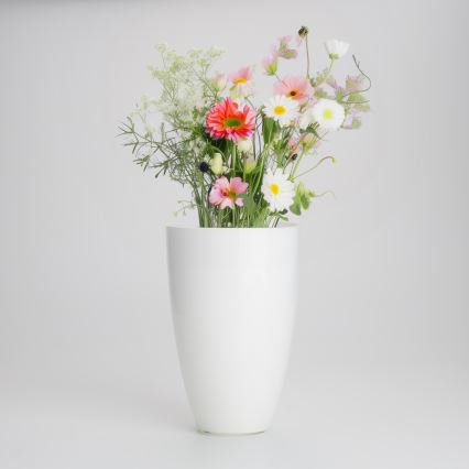 Sklenená váza biela