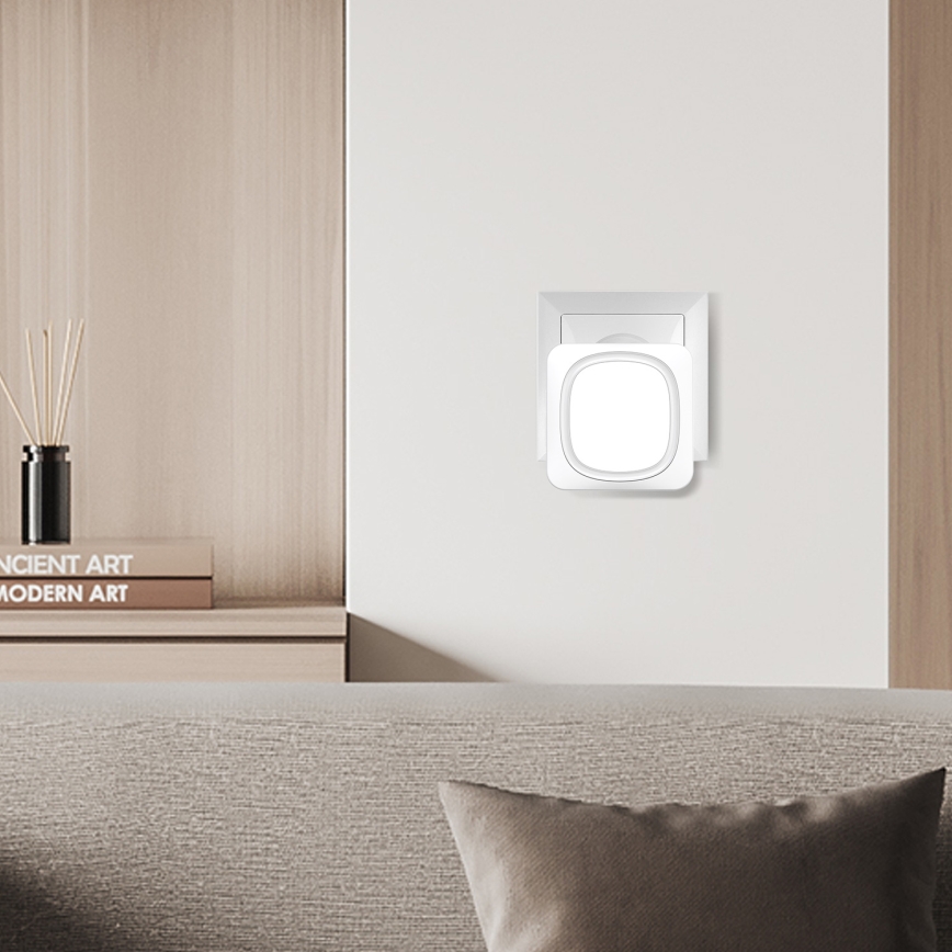 Bezdrôtový zvonček s LED osvetlením do zásuvky 230V IP56 biela
