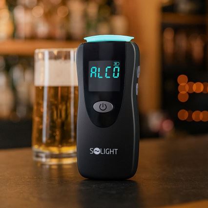 Profesionálny bezdotykový alkotester so snímačom palivového článku (Fuel Cell), 0,0 - 5,0‰ BAC, citlivosť 0,08‰, 3xAA