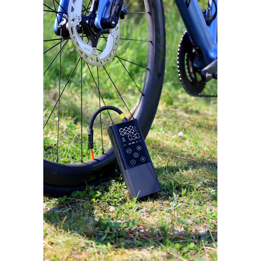 Digitálný vreckový kompresor 2000 mAh 5V čierna