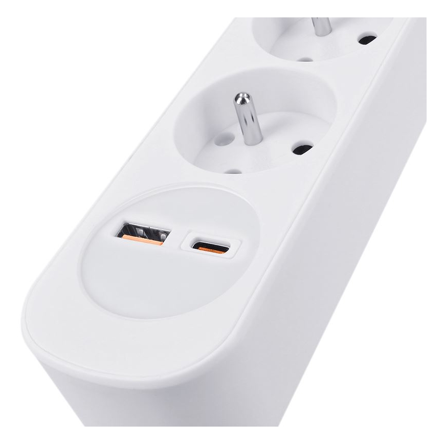 Predlžovací kábel s vypínačom, 3 zásuvky a USB A+C na nabíjanie, 2 m