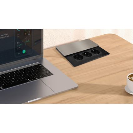 Vstavaná zásuvka 3Z