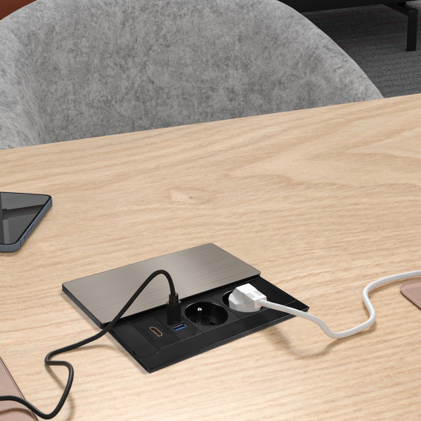 Vstavaná zásuvka 20 W s 2 zásuvkami, USB-A, USB-C a HDMI