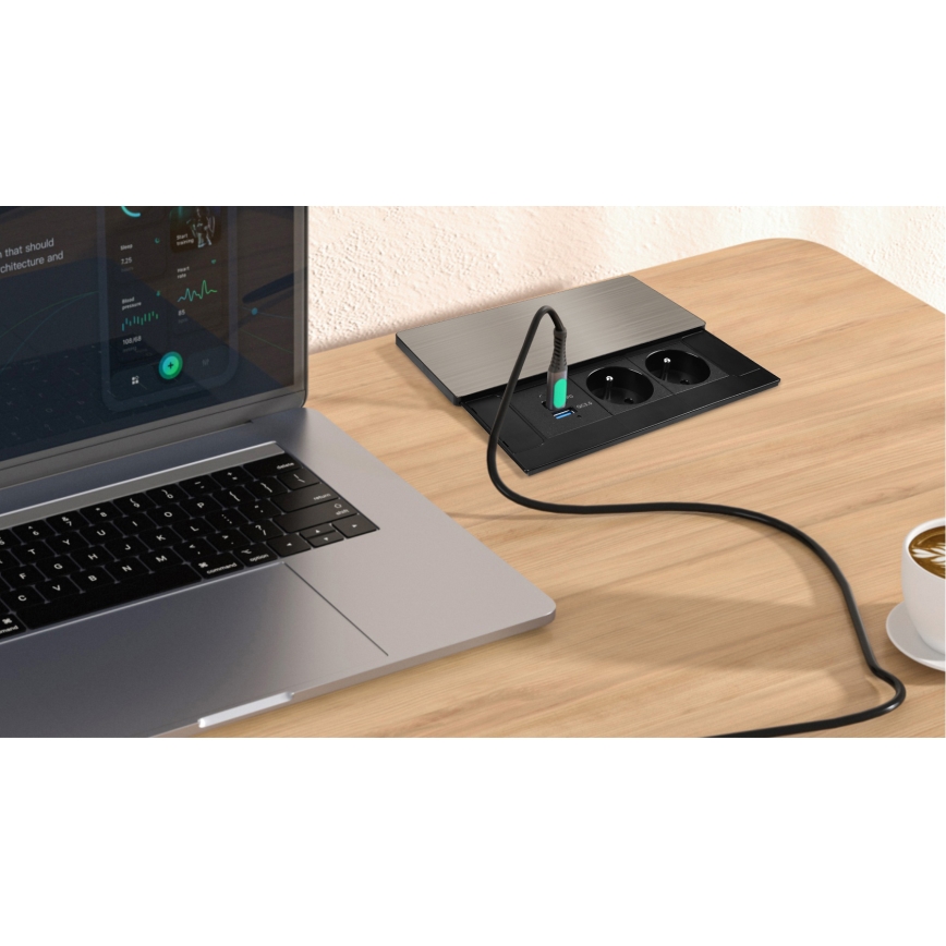 Vstavaná zásuvka 20 W 2Z + USB-A + USB-C