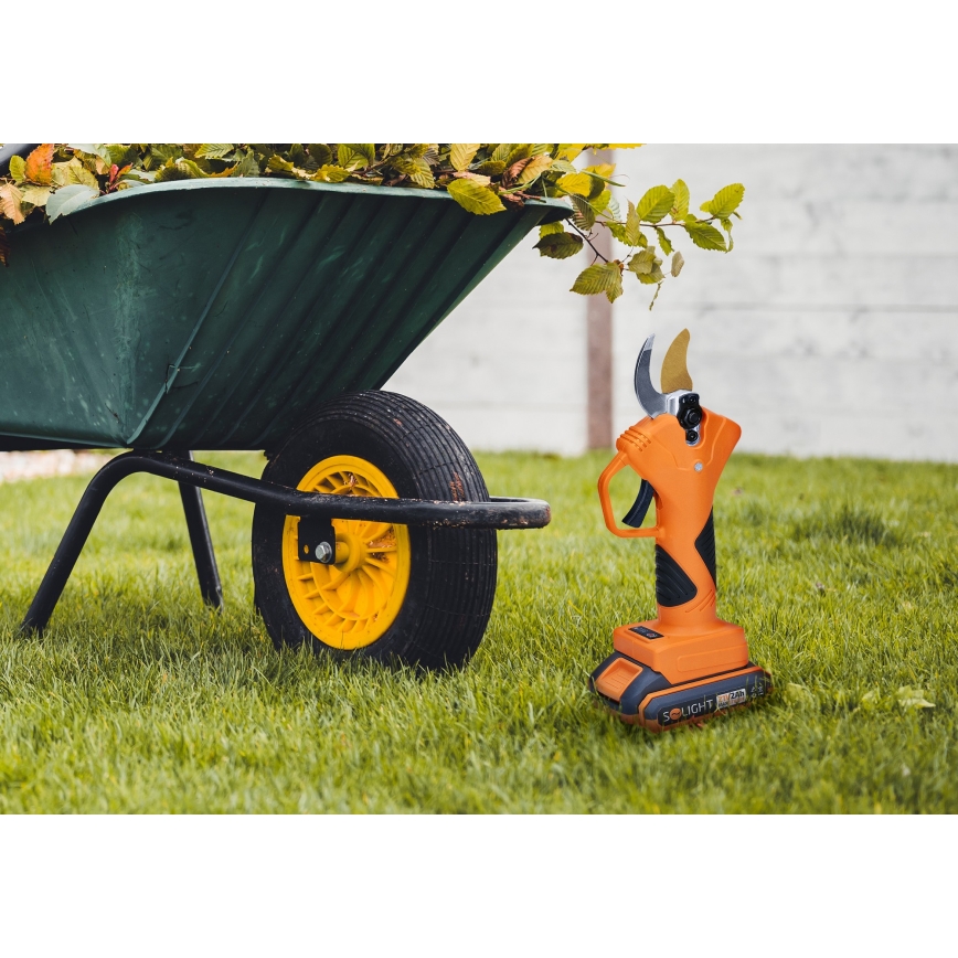 Akumulátorové záhradné nožnice 2000 mAh 21V