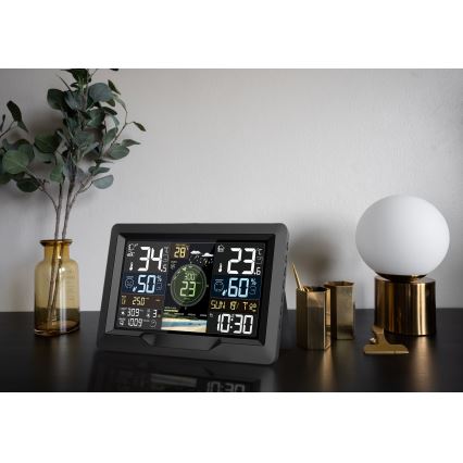 Profesionálna meteostanica s farebným LCD displejom 5V/2xAA + 3xAA + 2xAA Wi-Fi Tuya
