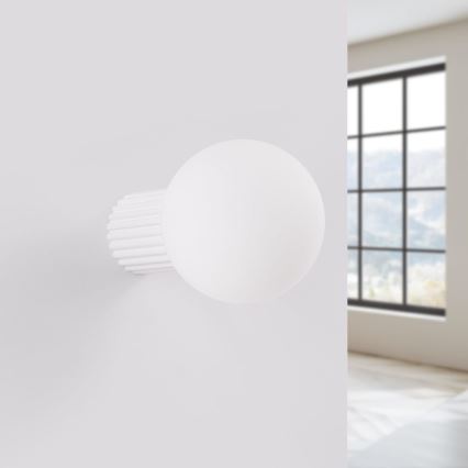 Kúpeľňové nástenné svietidlo HALO 1xG9/8W/230V pr. 12 cm IP44 biela