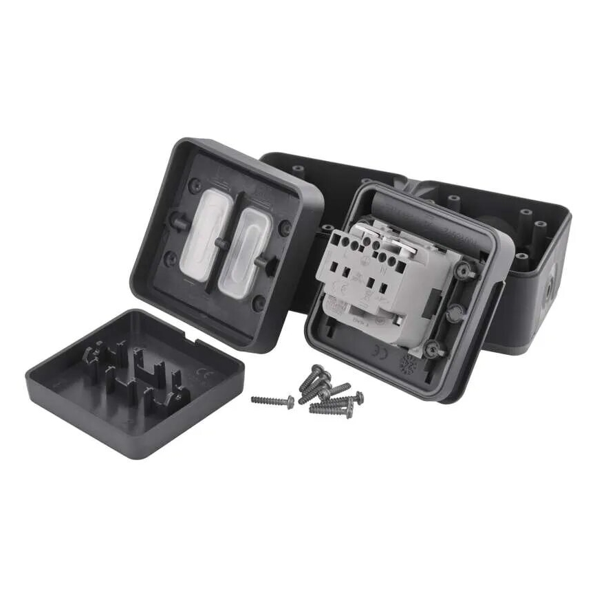 Spínač domový striedavý so zásuvkou 250V/16A IP55