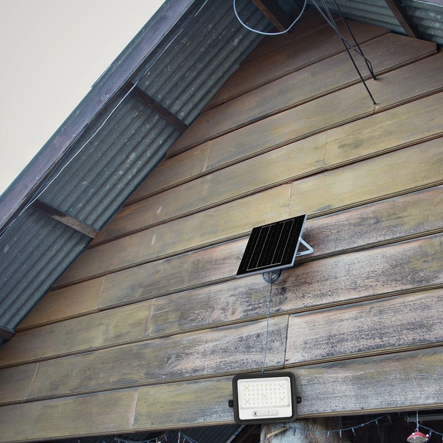 LED stmievateľný solárny reflektor 100 W / 3,2 V / 2000–8000 K / IP65 / 5000 mAh, čierny, s diaľkovým ovládaním