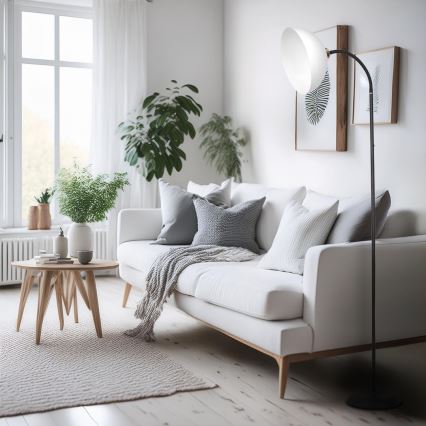 Stojacia lampa ZACK 1xE27/15W/230V čierna