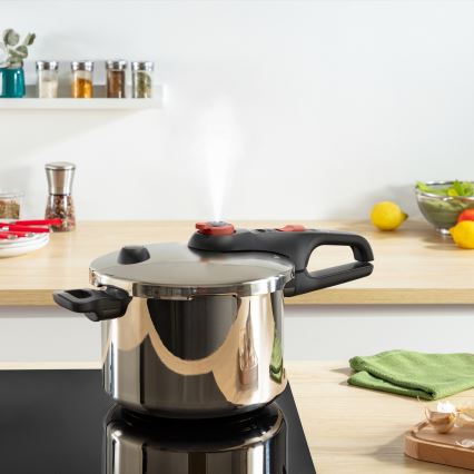 Tefal - tlakový hrniec 6 l SECURE TRENDY + 5-dielna sada INGENIO EMOTION