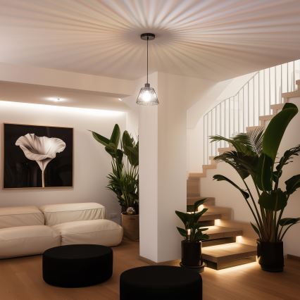 Univerzálne tienidlo CURITIBA pr. 21 cm čierne