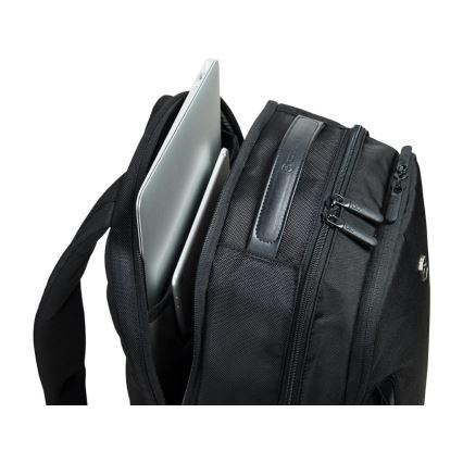 Victorinox - Batoh na notebook 15,6" Essentials 22 l čierna
