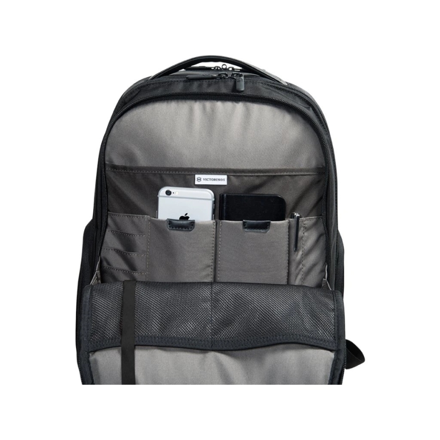 Victorinox - Batoh na notebook 15,6" Essentials 22 l čierna