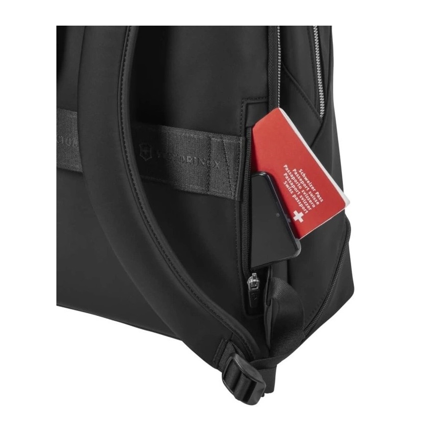 Victorinox - Batoh Victoria Signature Deluxe 18 l čierna