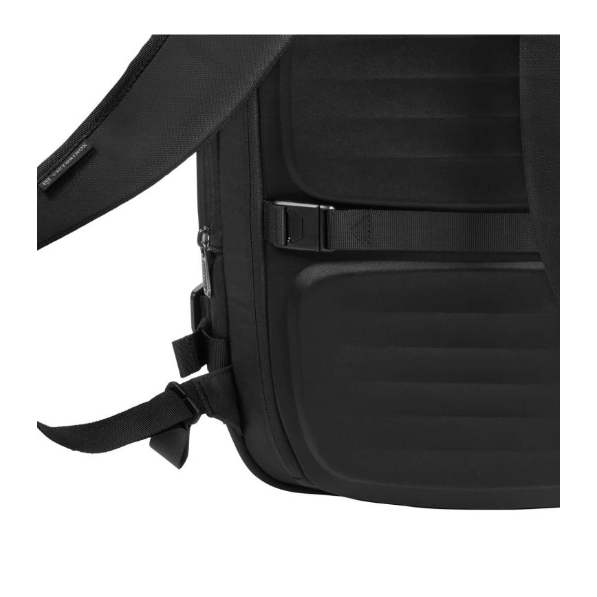 Victorinox - Rozšíriteľný batoh Crosslight Boarding 37 l čierna