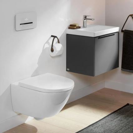 Villeroy & Boch 4670TSR1 - Závesné WC so sedátkom SoftClose SUBWAY 3.0 keramika/biela