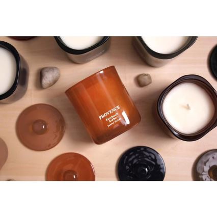 Voňavá sviečka PATCHOULI JANTAR 180g 25 hod.