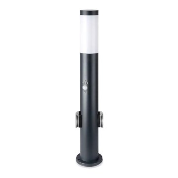 Vonkajšia lampa so senzorom a 2 zásuvkami SCHUKO 1xE27/60W/230V IP44 60cm čierna