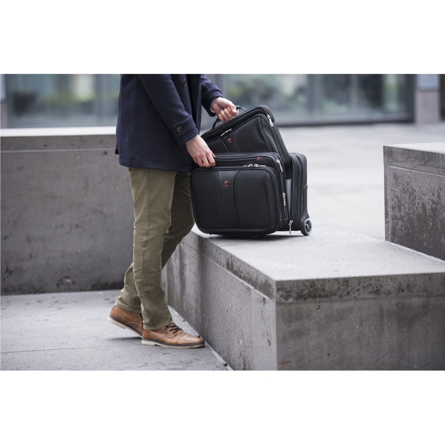 Wenger - Cestovný kufor na kolieskach 25 l 17" + taška na notebook 15,6" Patriot čierna